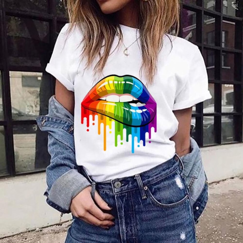 Lips Gesture Print T shirt (Branded Wear For Less)